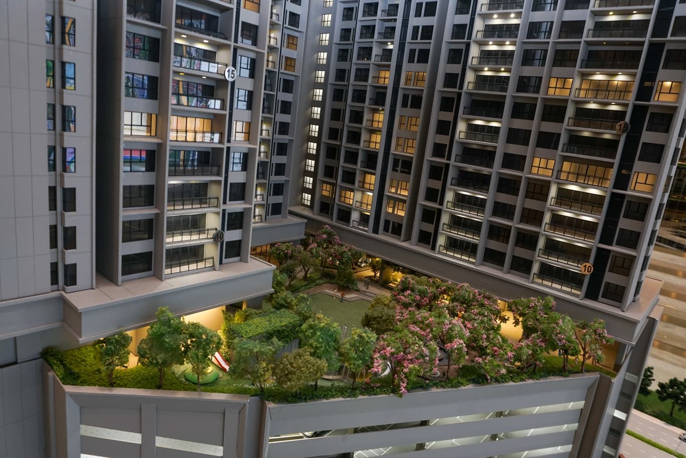 building maintenance units