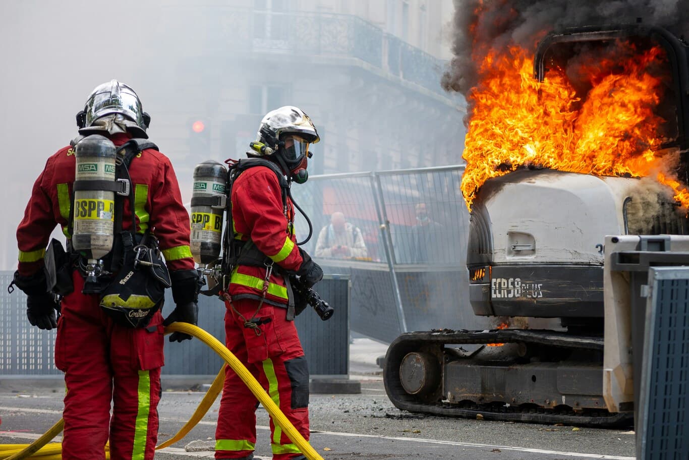 fire alarm system Dubai construction