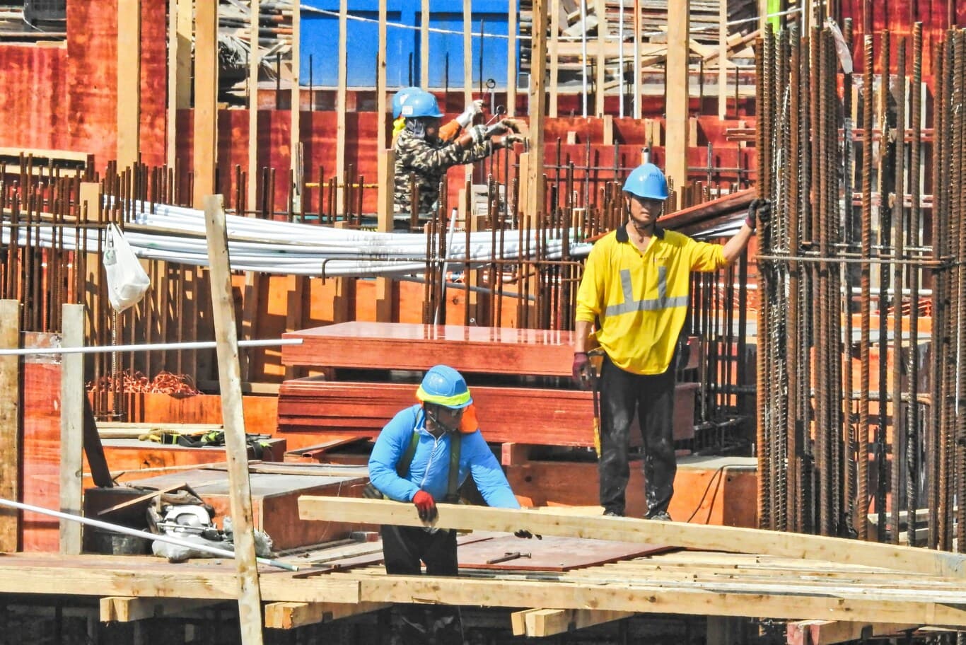 general contracting vs construction management