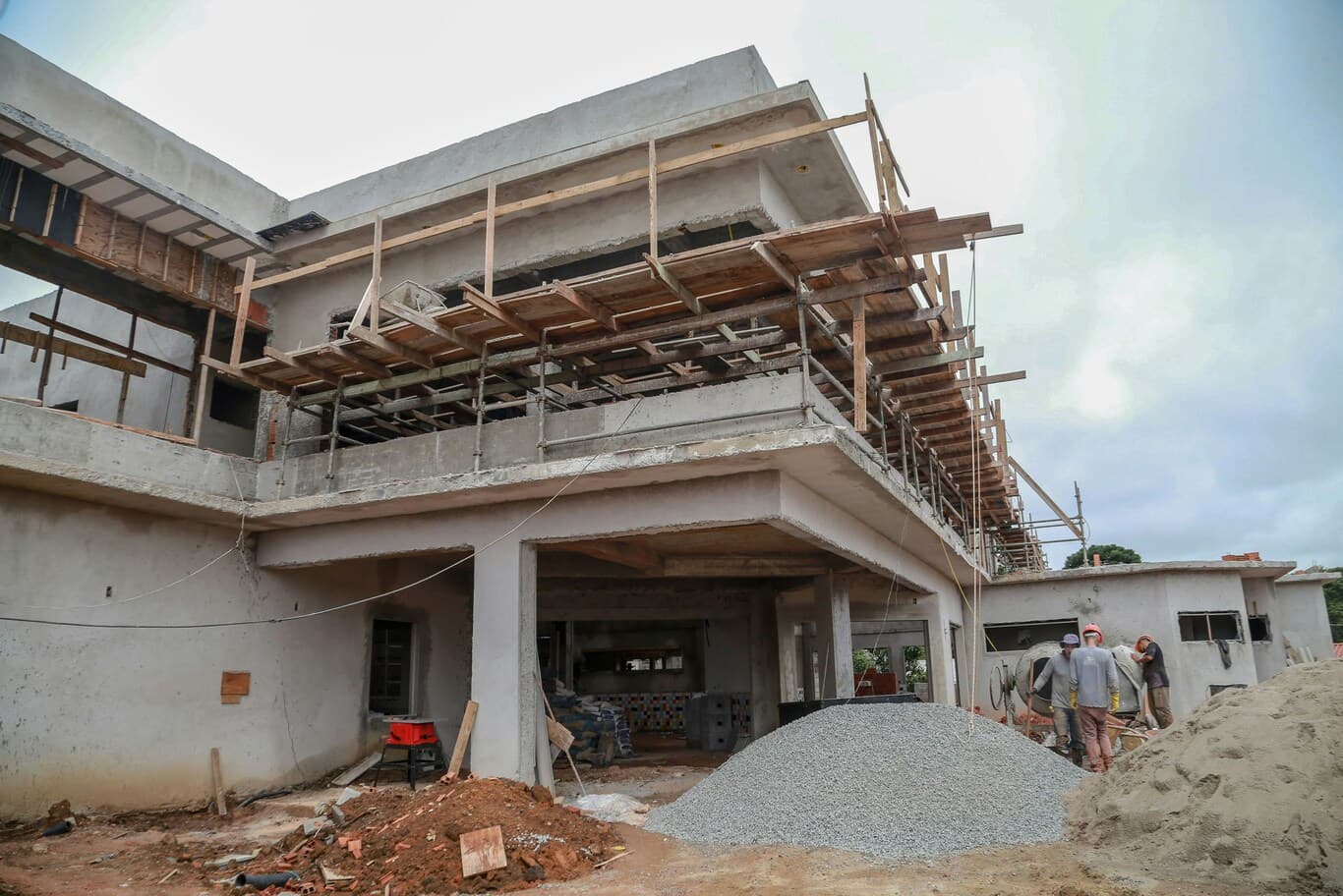 construction cost reporting Dubai